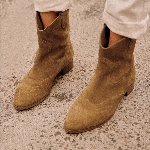 Sezane Shoes - Sezane Low Billie Ankle Bootie size 7 38